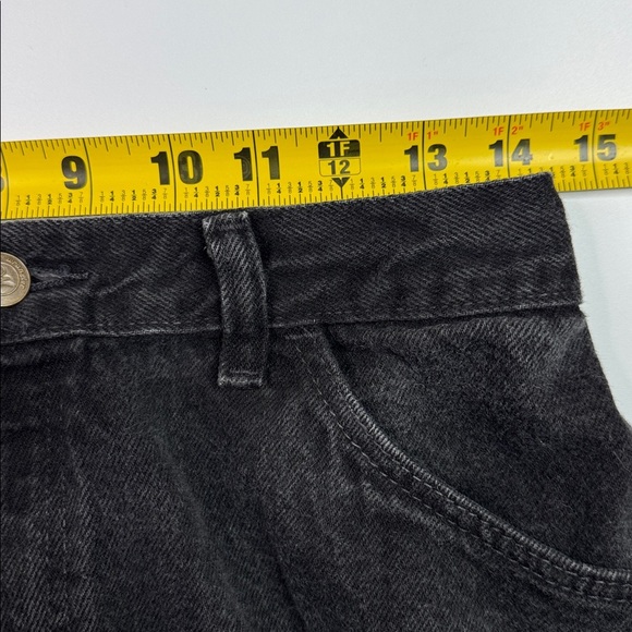 Vintage Wrangler For Women Black Denim Shorts Size 12 Average Waist 28 - Picture 5 of 8